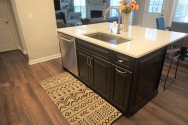 Modern Family Kitchen